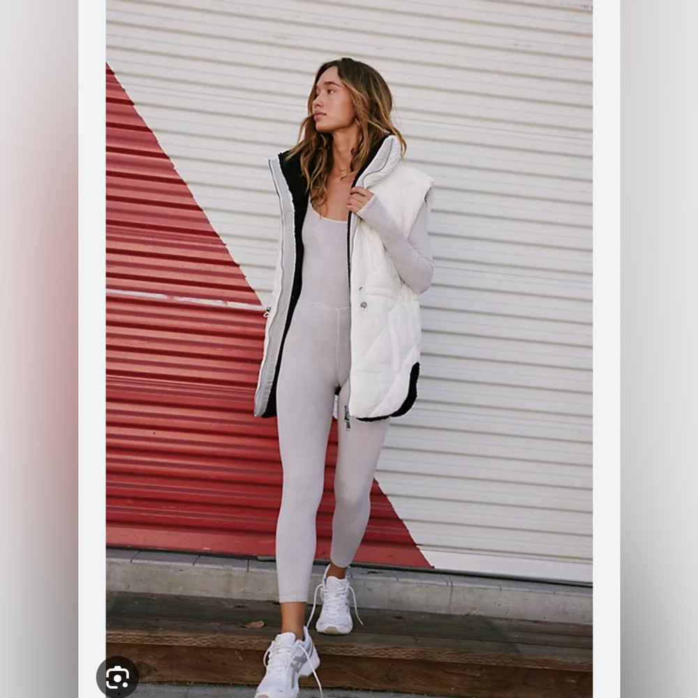 NWOT Free People Venture On Reversible Puffer Vest